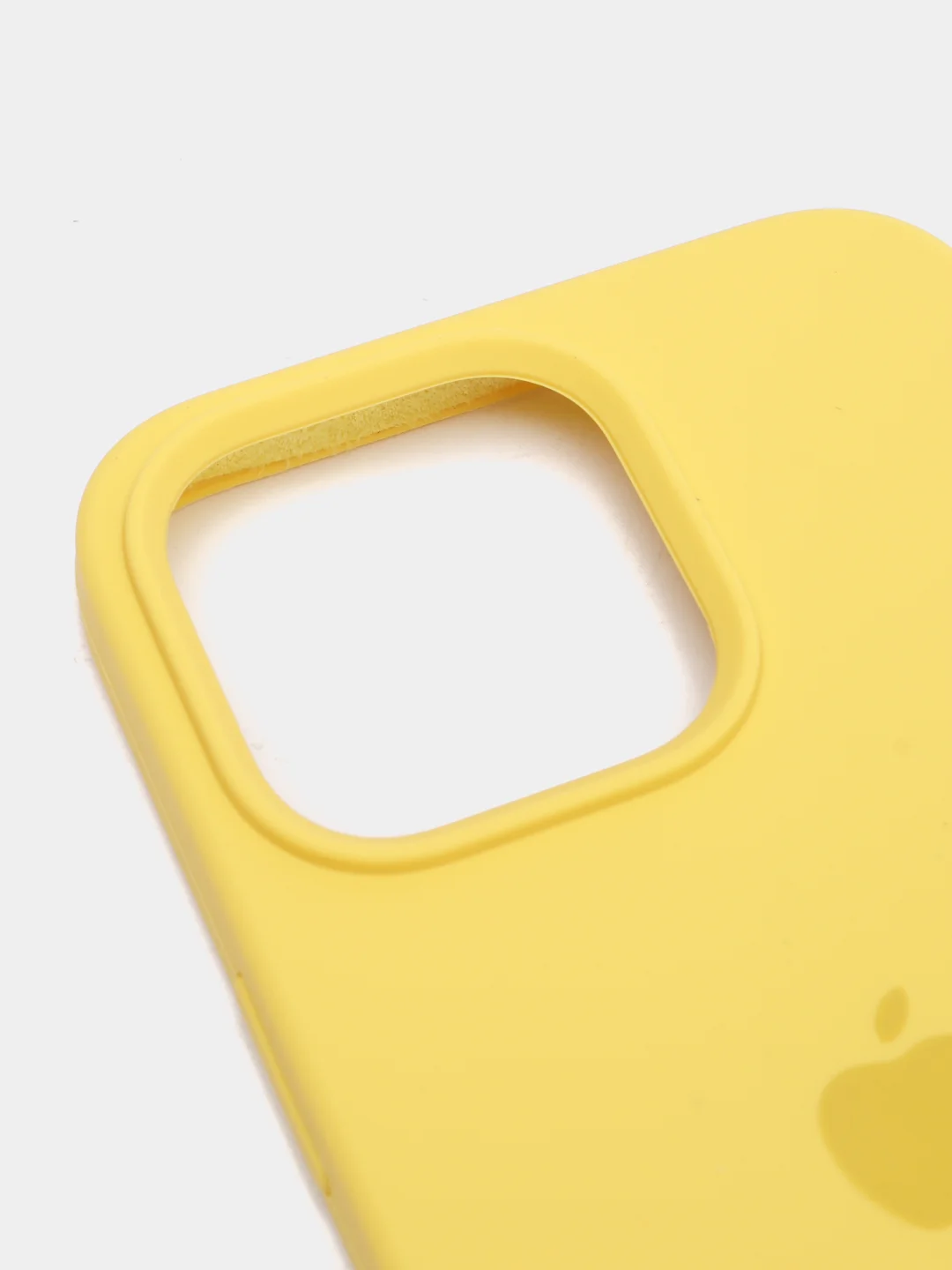 Желтый чехол для iPhone 13, Pro, Max, Silicone закрытый низ с логотипом
