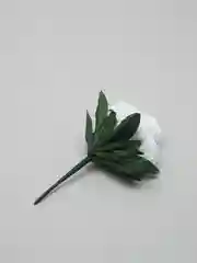 Белый искусственные цветы, хризантемы