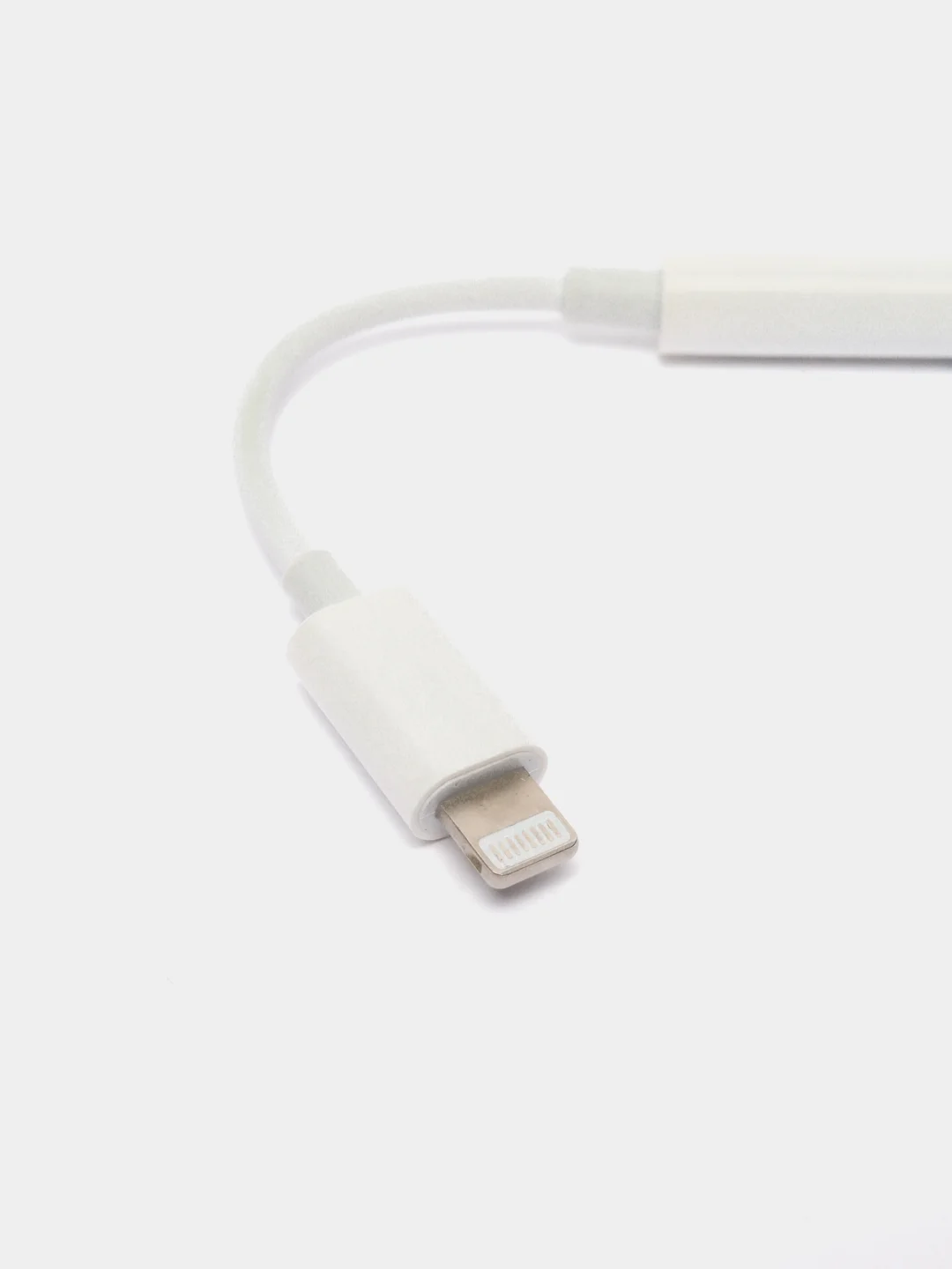 Переходник iPhone Bluetooth Lightning 8-pin на AUX (Jack 3.5) HEADPHONE ADAPTER, белый