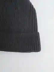 Черный шапка мужская вязаная