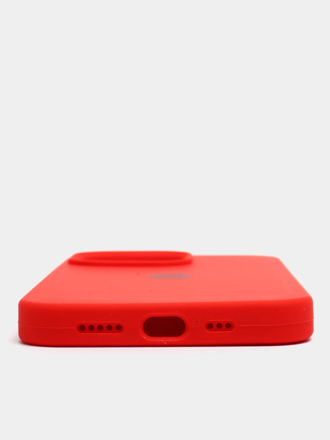 Красный чехол Silicone Case для iPhone 13 Pro с закрытым низом