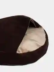 Молочный лежак с встроенным одеялом