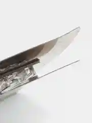 Серебряный крючок держатель