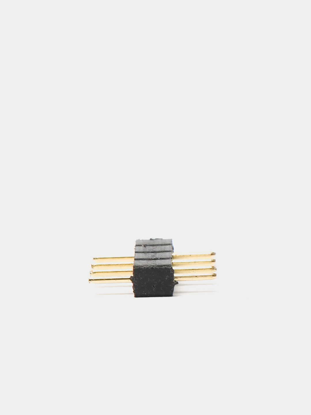 Коннектор соединительный RGB-4PIN ПАПА-ПАПА