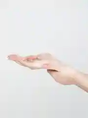 Браслет с буквой