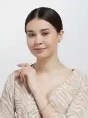 Браслет с буквой