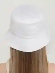 Белый панама летняя