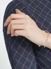 Браслет с буквой