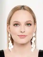 Белый серьги висячие/серьги лепестки/вечерние серьги