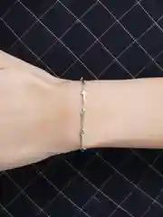 Серебряный браслет на руку базовый с крестиками
