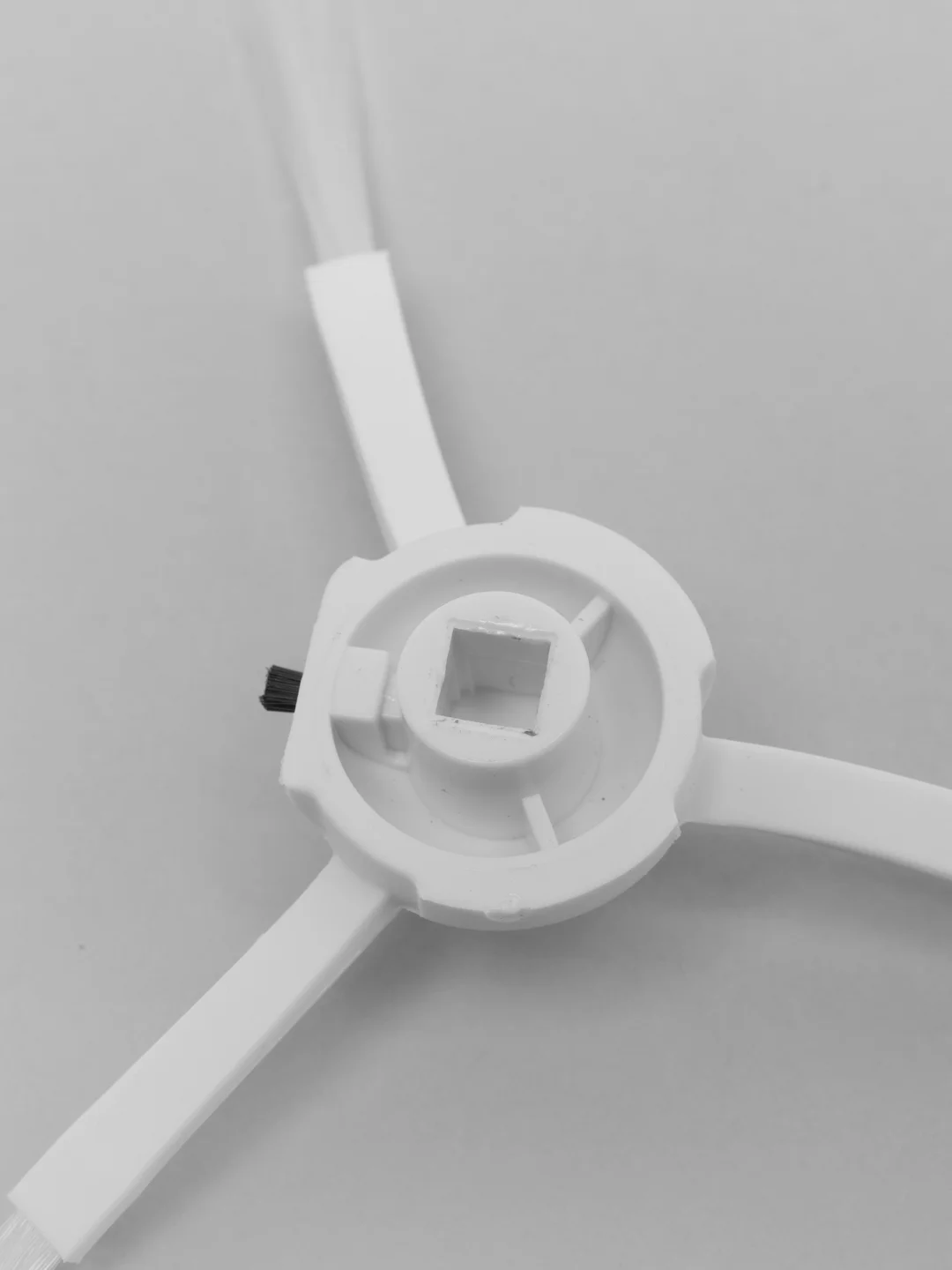 Щетка боковая 1С для робота пылесоса Xiaomi Mijia Sweeping 1C, 2С, 1Т и Dreame F9, D9, L10