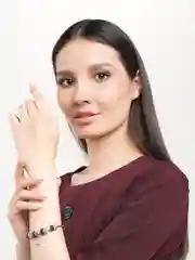Черный браслет