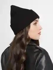 Черный шапка женская
