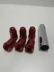 Красный гайка колесная узкая, М12 х 1,5, 20 штук, ключ в комплекте