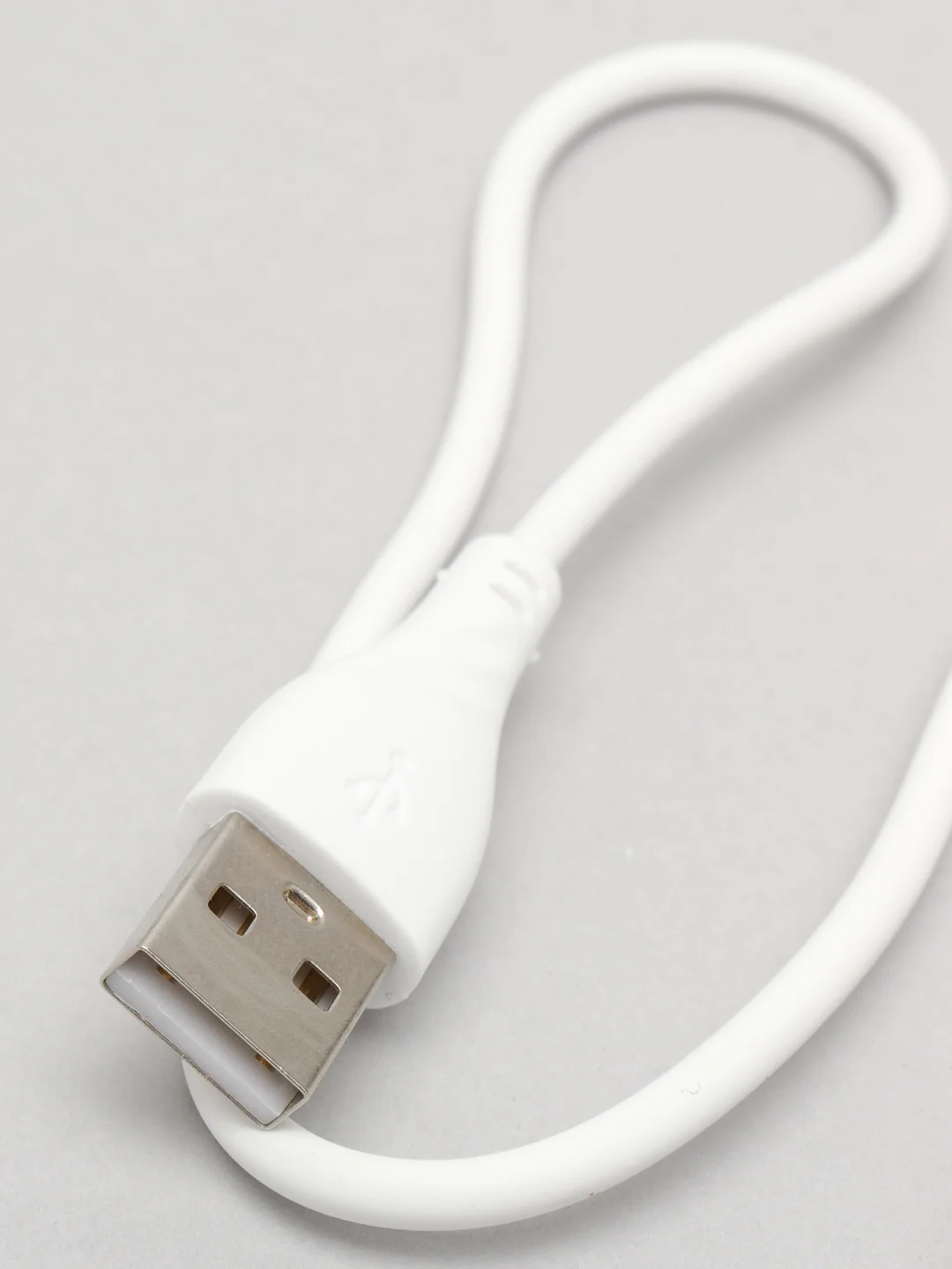 USB кабель GFUZ с выходом micro usb для зарядки и передачи данных/морозостойкий