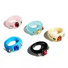 Кольца из эпоксидной смолы с камнем