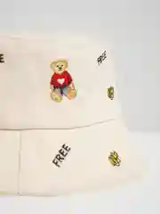 Бежевый панама летняя