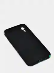 Багровый чехол на iPhone XR