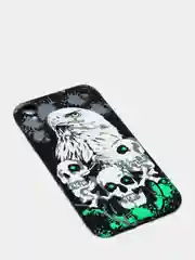 Багровый чехол на iPhone XR