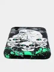 Багровый чехол на iPhone XR