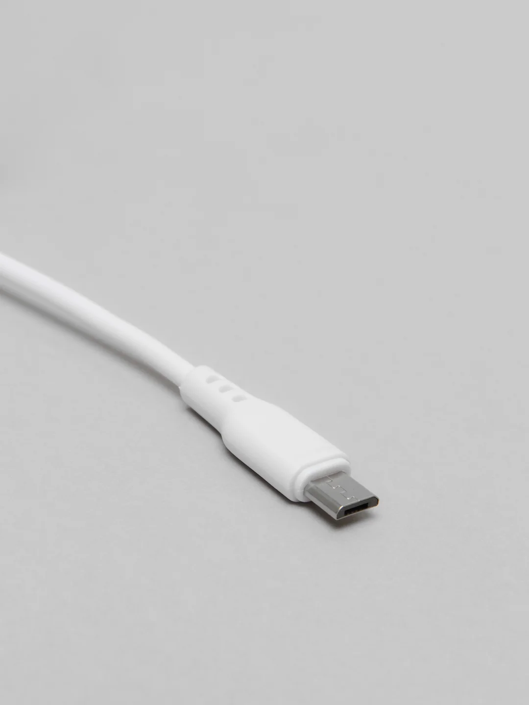 Белый кабель для быстрой зарядки (Micro-USB, до 2,4 А, 1 м) для Android (Samsung, Xiaomi, Honor)