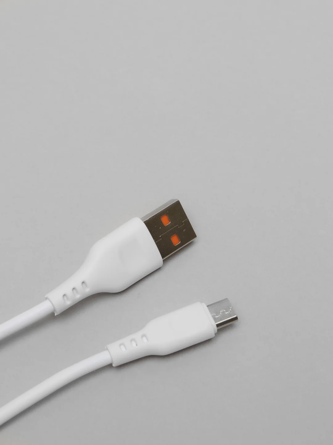 Белый кабель для быстрой зарядки (Micro-USB, до 2,4 А, 1 м) для Android (Samsung, Xiaomi, Honor)