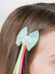 Салатовый детские цветные пряди на заколках