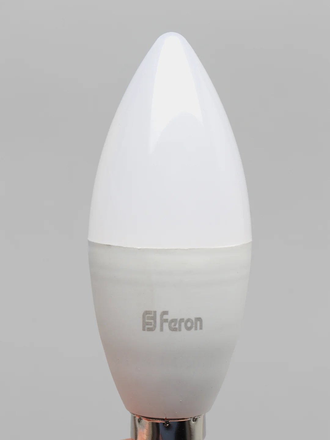 Лампа светодиодная Feron LB-770, 11W, Е14