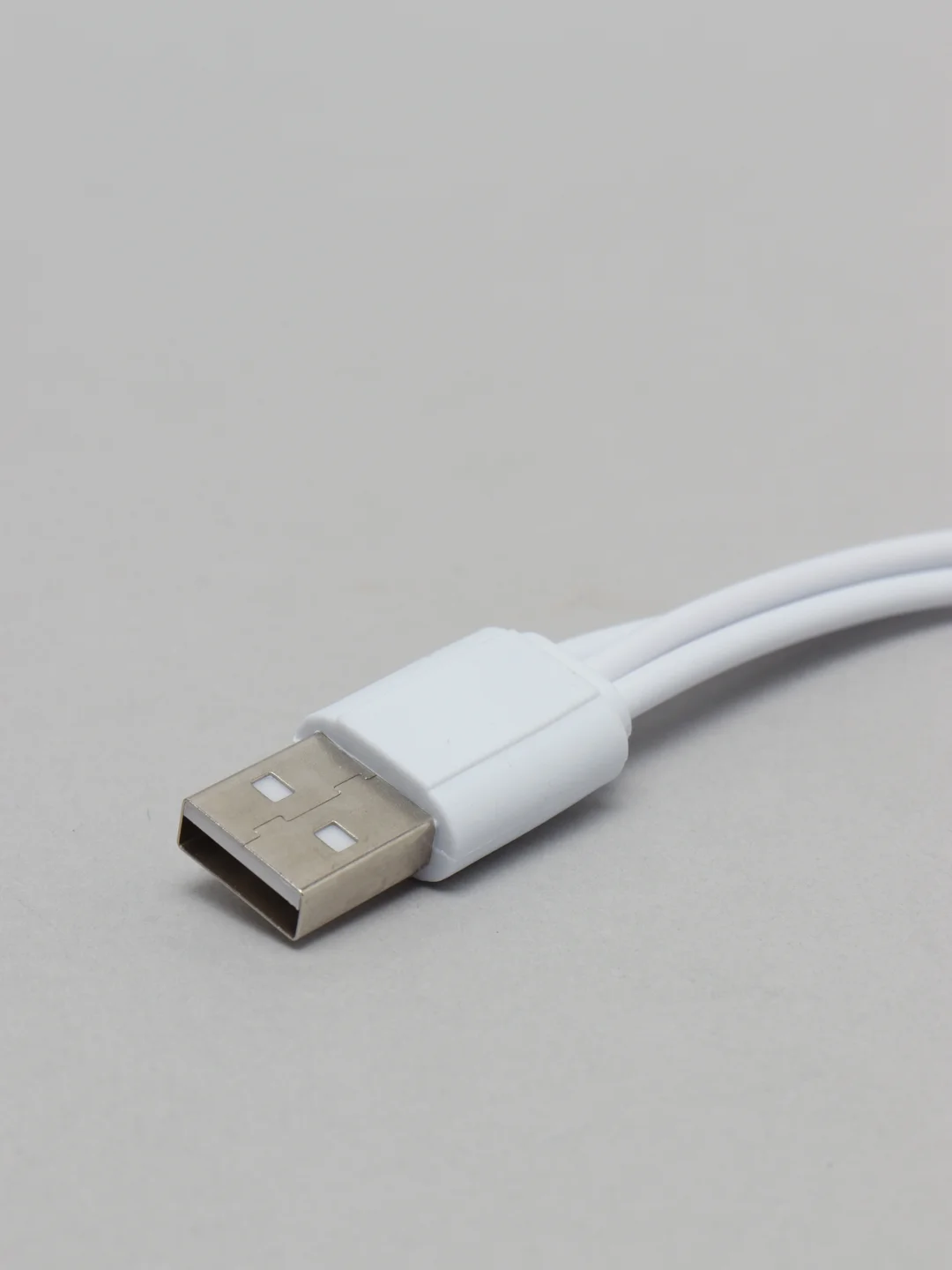 Белый кабель Lightning, Type-C, Micro USB 3в1