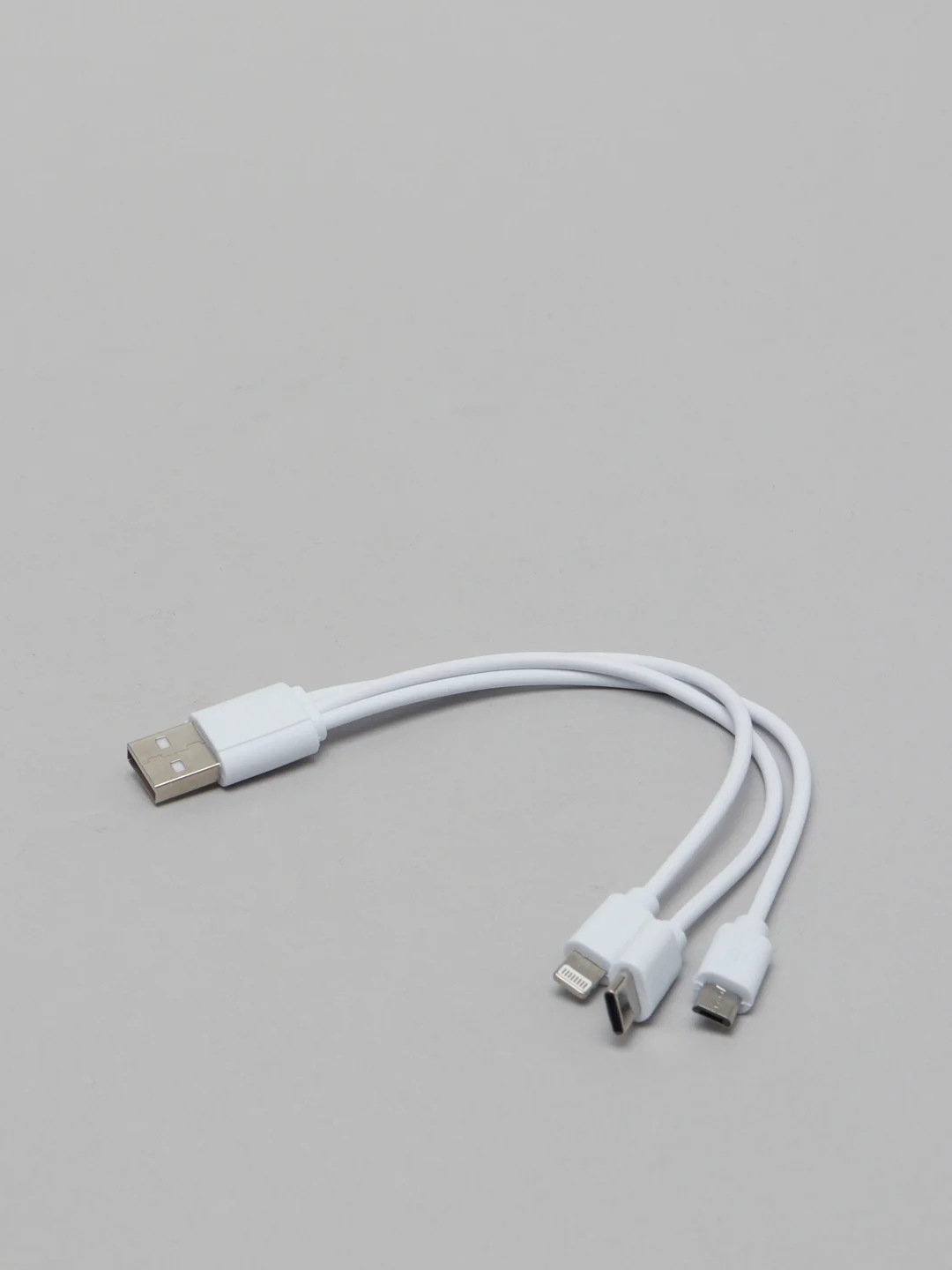 Белый кабель Lightning, Type-C, Micro USB 3в1