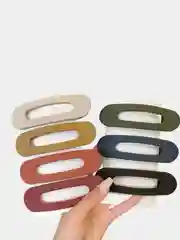 Бежевый заколка крупная матовая