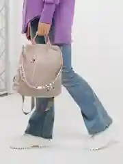 Розовый рюкзак женский