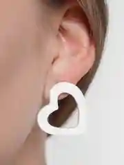 Белый серьги Minimalism "Сердца"