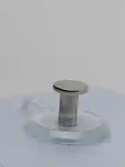 Настенный гвоздь, Липкие крючки