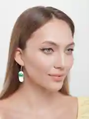 Зеленый серьги шапки, тапки