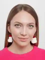 Белый серьги шапки, тапки