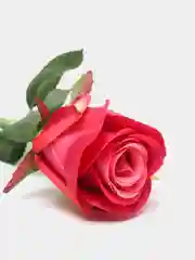 Тёмно-розовый искусственные розы, пионы и камелии