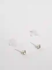 Белый серьги- пусеты