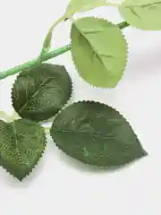 Белый искусственные розы, пионы и камелии