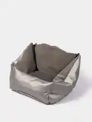 Серебряный автолежак для собак