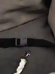 Серебряный автолежак для собак