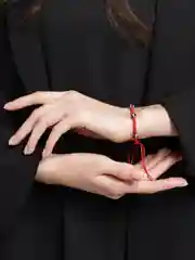 Серый браслет от сглаза, красная нить, оберег Глаз Фатимы, Назар, защита ребенка от плохого