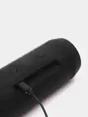 Черный портативная колонка Charge Mini 2+