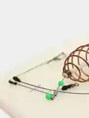 Рыболовный карповый и фидерный монтаж Торнадо с отводом, оснащенный кормушкой