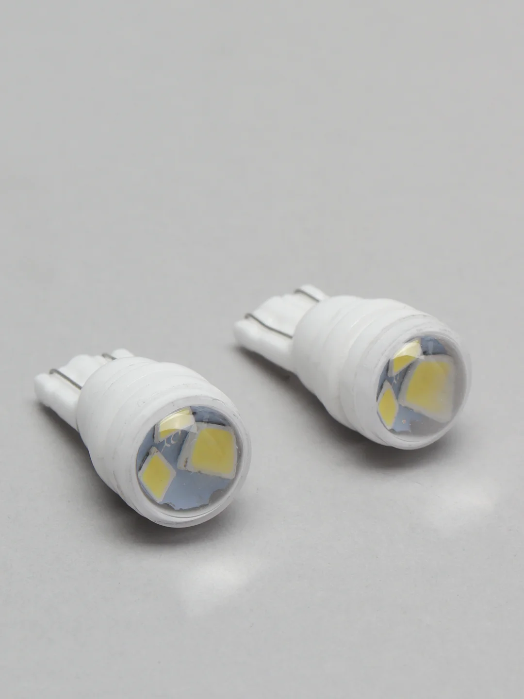 Габаритные лампы, Светодиодная W5W 10 LED