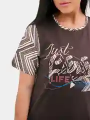 Женская футболка, коричневая с принтом Zarka