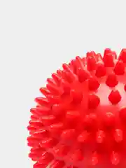 Красный мяч массажный