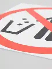 Табличка "Не бросать мусор", ПВХ, матовая, толщина 2 мм