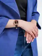 Часы женские наручные в стразах, кварцевые