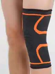 Оранжевый наколенник спортивный